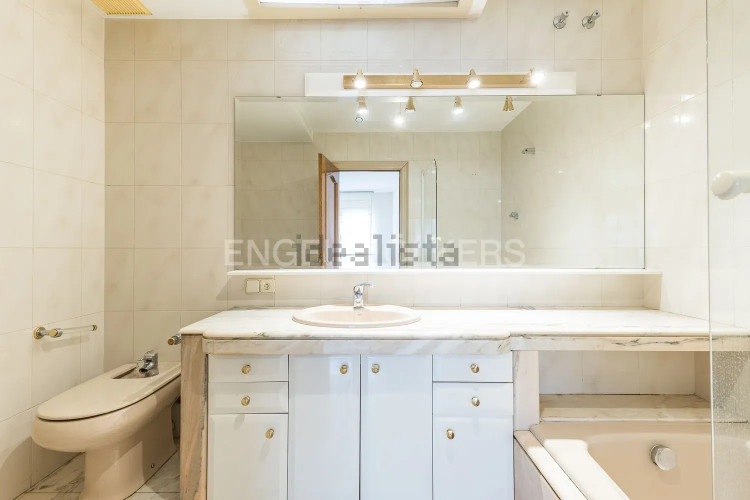 Dúplex en Barrio Centre