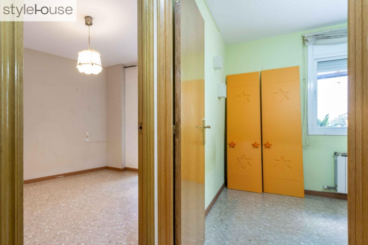 Terrassa - Carrer autonomia, Sant Pere