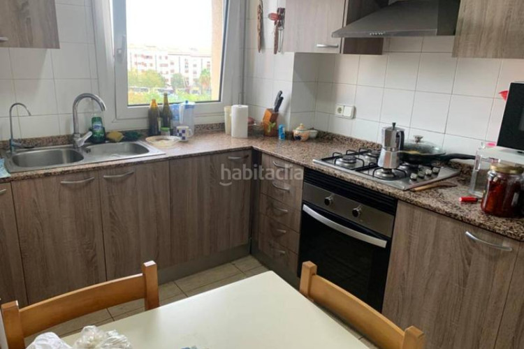 Piso  en venta en escola industrialplaça de catalunya en Terrassa