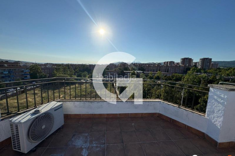 Piso magnífico piso con terraza en Sant Pere Nord Terrassa