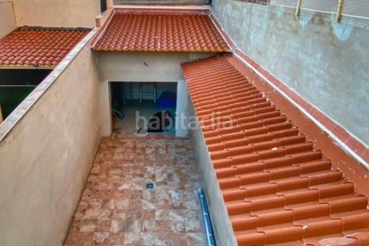 Planta baja obra nueva de 3 habitaciones con patio en Terrassa