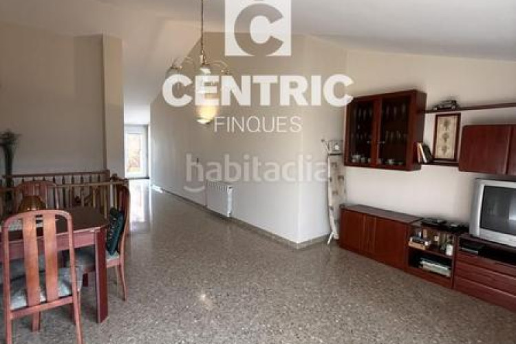 Dúplex ático dúplex en venta con 4 habitaciones estudio en Terrassa