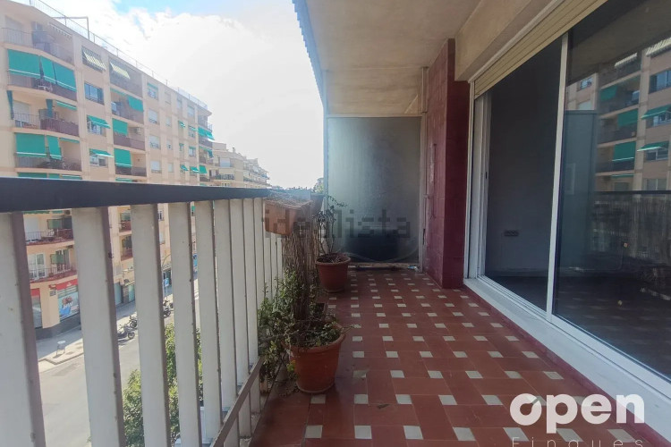 Piso en avenida de Josep Tarradellas