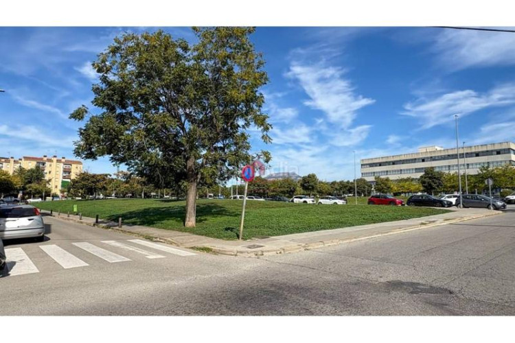 Casa  de diseño con terraza en venta en la grípia. en Terrassa