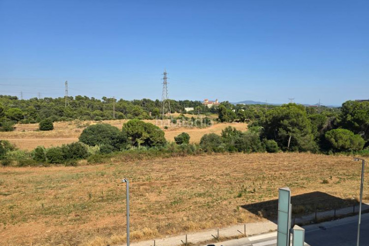 Piso precioso piso de 3hab , torresana!!! en Torre - Sana Terrassa