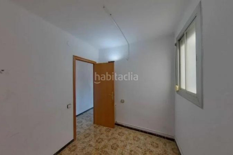 Piso  de 4 habitaciones en Zona Esportiva Terrassa