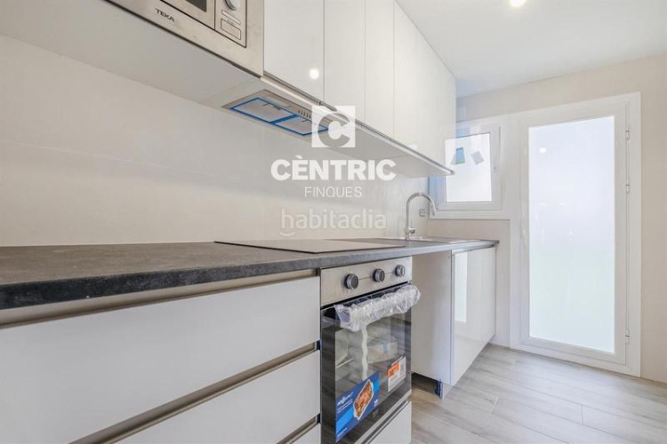 Piso ático reformado en La Cogullada Terrassa