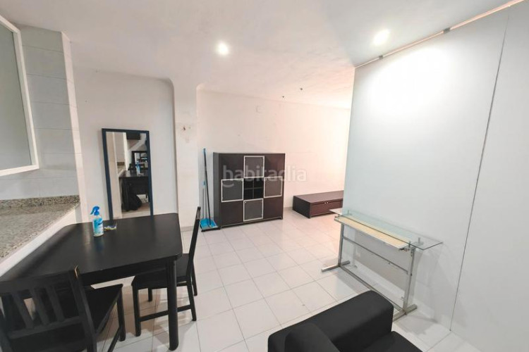 Loft zona de Cementiri Vell. loft con balcón en Cementiri Vell Terrassa