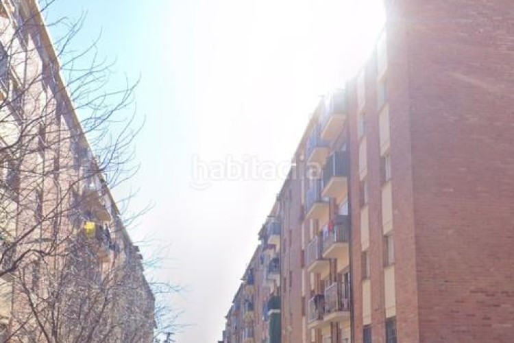 Piso  en venta en calle nuria, . en La Maurina Terrassa