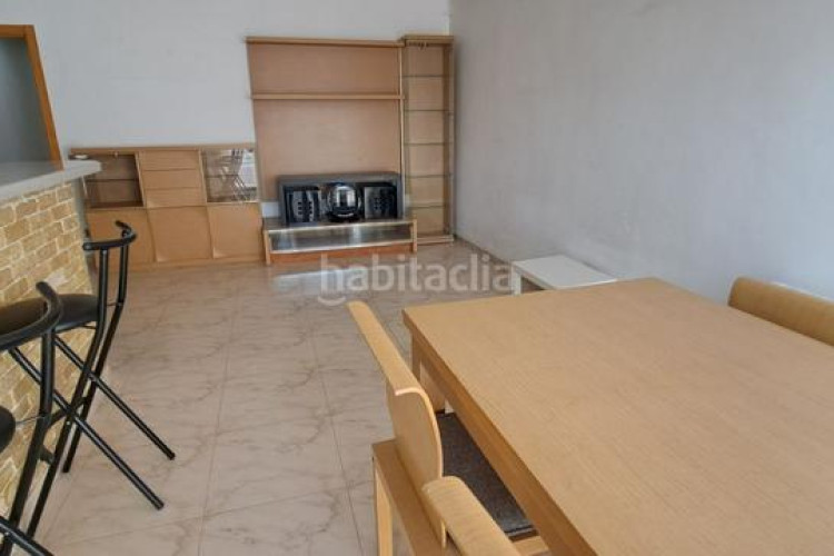 Casa el hogar que tu familia sueña te espera en can montllor! en Terrassa