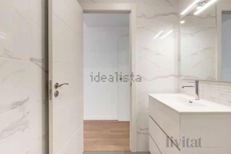 Piso en calle Transversal, 181