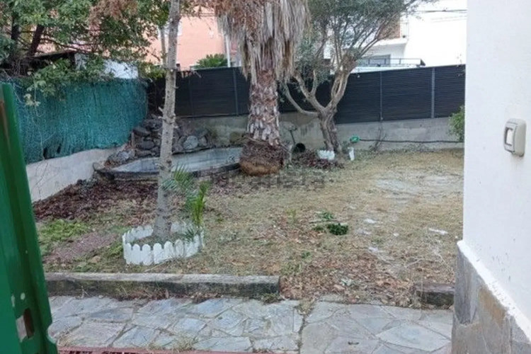 Casa independiente en calle d'Holanda