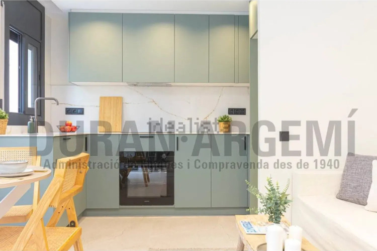 Piso en calle de la Creu Gran, 35