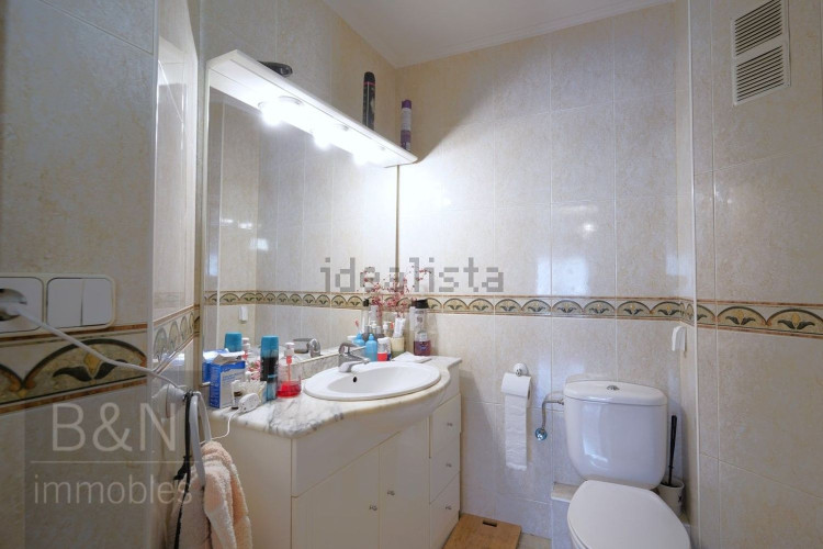 Amplia vivienda de ensueño en una ubicación privilegiada con 4 dormitorios y patio interior