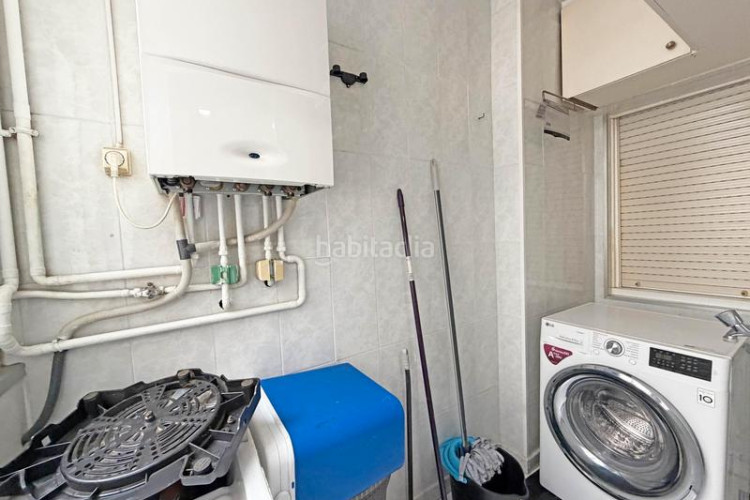 Ático zona de Can Palet. ático de 4 habs. + 2lav. + balcón + trastero en Terrassa