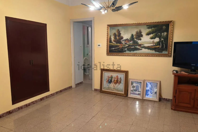 Chalet adosado en calle de Lleida