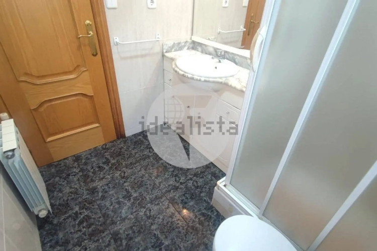 Casa independiente en calle del Camerun