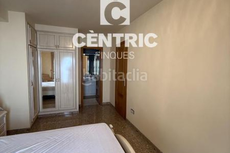 Dúplex ático dúplex en venta con 4 habitaciones estudio en Terrassa