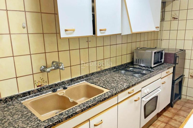 Piso  en venta zona escoles en Cementiri Vell Terrassa