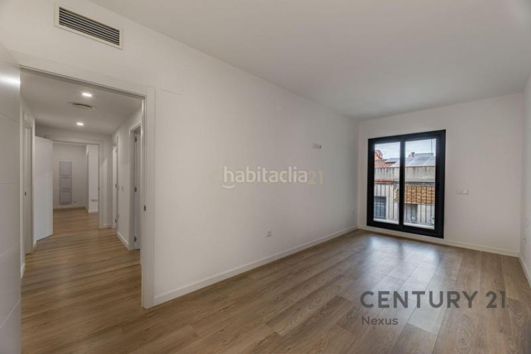 Piso en carrer de pere fizes primera planta impecable con acabados de alta calidad, suite, terraza y eficiencia energética en Terrassa