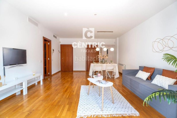 Casa adosada espacio, luz y exclusividad en el centro en Terrassa