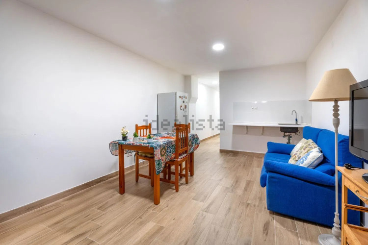 Chalet adosado en calle de Pau Claris