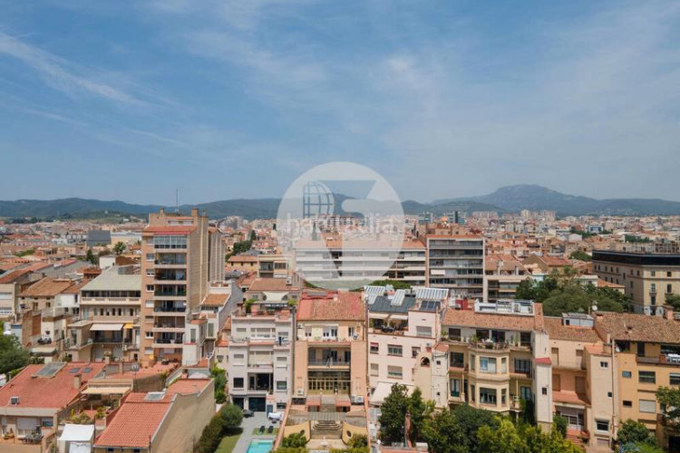 Dúplex joya modernista en el corazón en Barri del Centre Terrassa