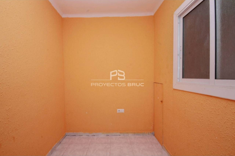 Mossu00E8n Tatcher, Sant Pere Nord