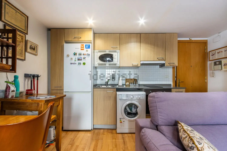 Piso en calle de Garcia Humet, 33