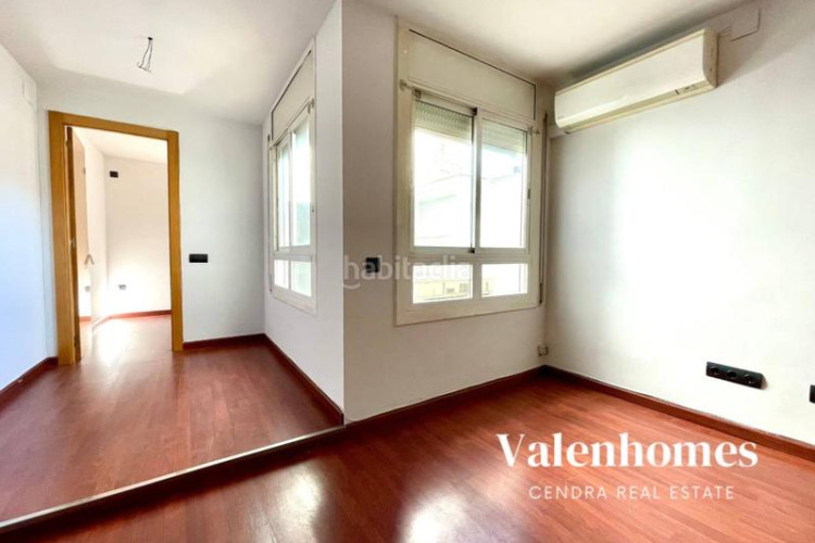 Piso precioso y amplio piso en calle topete. en Barri del Centre Terrassa