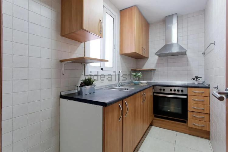 Chalet adosado en calle de Topete