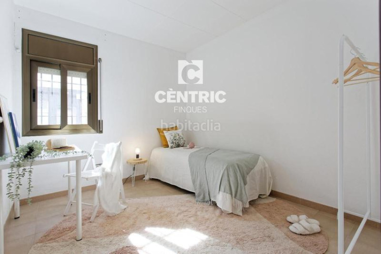 Casa  esquinera con encanto en sant pere . en Terrassa