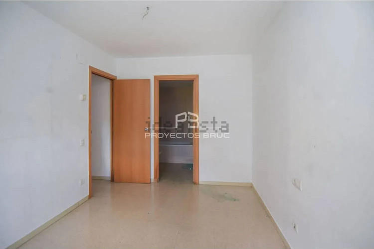 Piso en avenida del Parlament