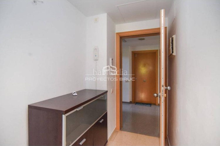 Piso  en venta en Can Roca Terrassa