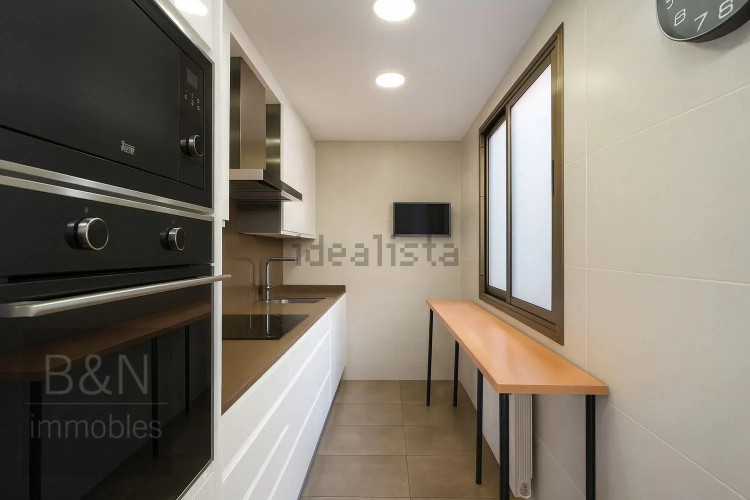 Una planta baja con alma de hogar y dos terrazas que te invitan a disfrutar de la vida