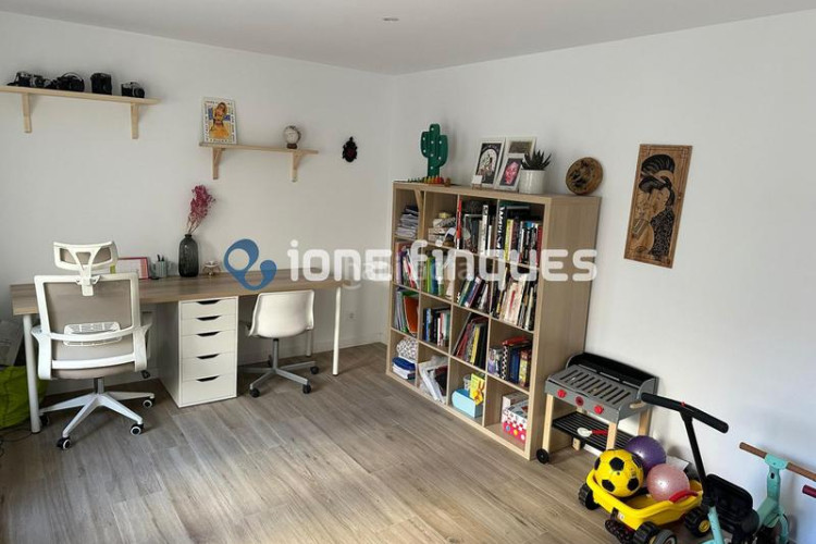 Casa adosada ione finques ofrece en Les Arenes - La Grípia - Can Montllor Terrassa