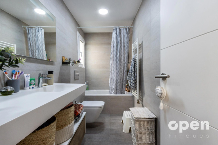 Marinel.lo Bosch, Cementiri Vell