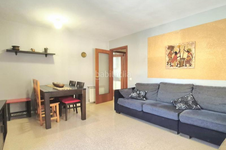 Piso pis de 4 hab amb parquing i espectacular de traster 25 m2 a la gripia en Terrassa