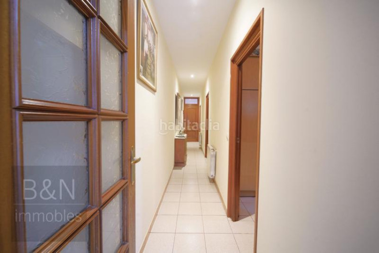 Piso una planta baja exclusiva, sin complicaciones, con espacios exteriores y mucho potencial. lista para empezar tu nueva vida. en Terrassa