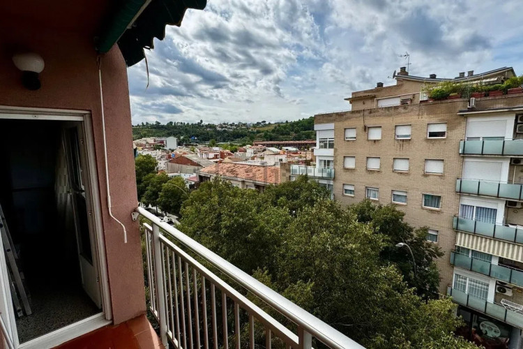 Piso en avenida ďÀngel Sallent, 58