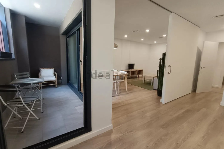 Piso en calle Transversal, 181