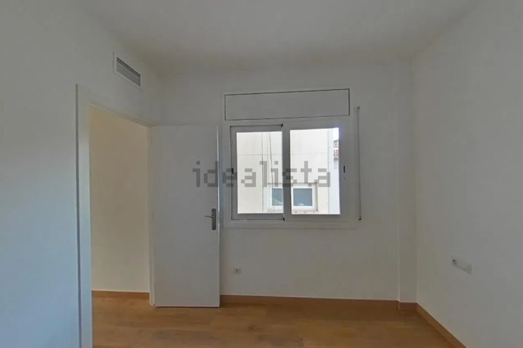 Piso en avenida de l'Abat Marcet