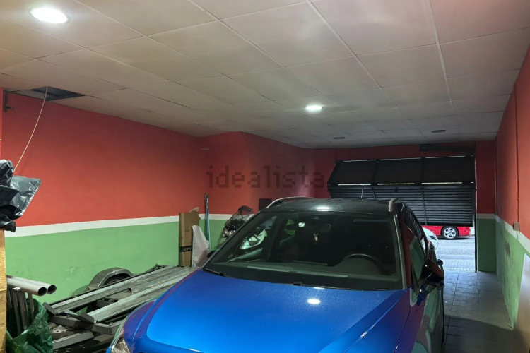 Chalet adosado en calle de Lleida