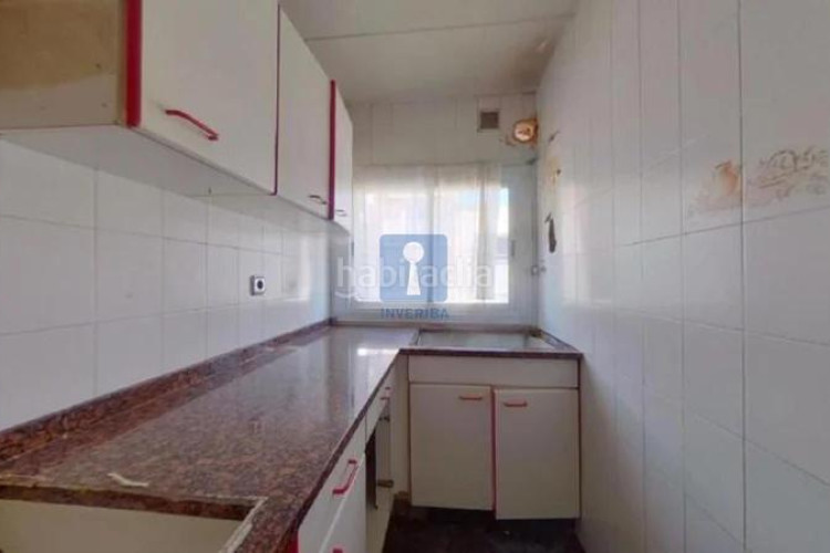 Piso inmueble ilegalmente okupado situado en la calle mossen angel rodamilans 171, 1b, , barcelona en Terrassa