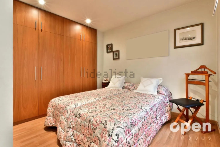 Chalet adosado en calle de la Poetessa Caparà