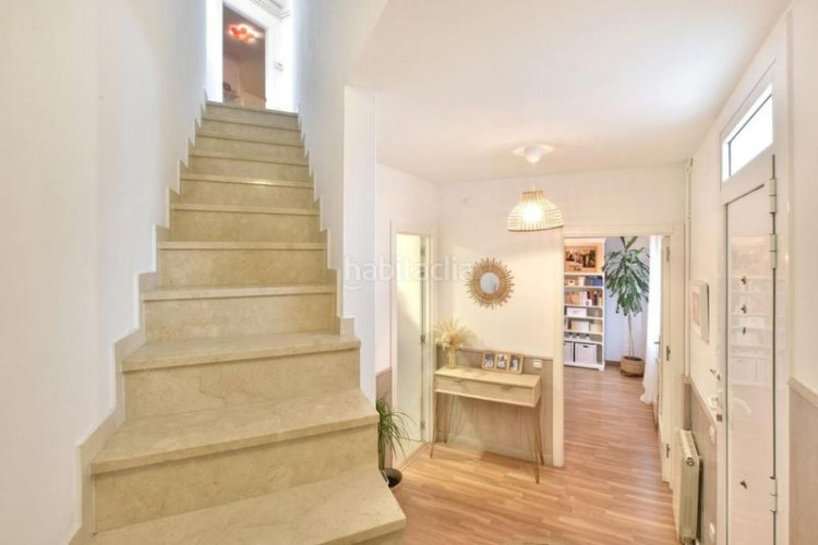 Casa chalet adosado en venta en Les Arenes - La Grípia - Can Montllor Terrassa