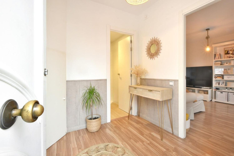 Calle del Canigu00F3, Les Arenes - La Gru00EDpia  Can Montllor