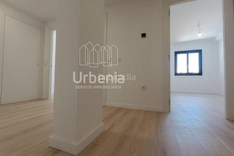 Dúplex duplex con terraza y tres habitaciones obra nueva en Terrassa