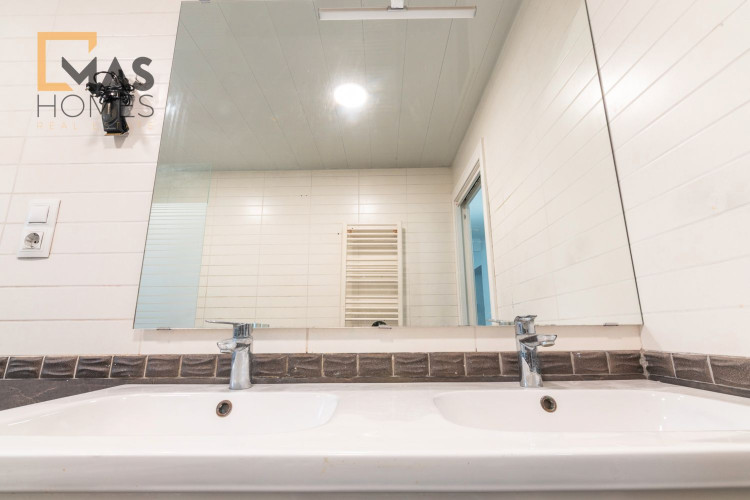 Carrer de Galvani, Ca n'Aurell