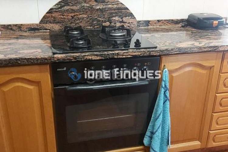 Piso ione finques ofrece en Can Parellada Terrassa